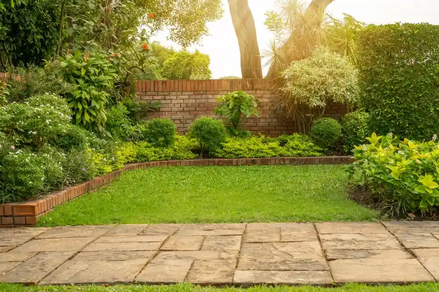 How Consistent Landscape Maintenance Improves Property Aesthetics in Smiths Station AL