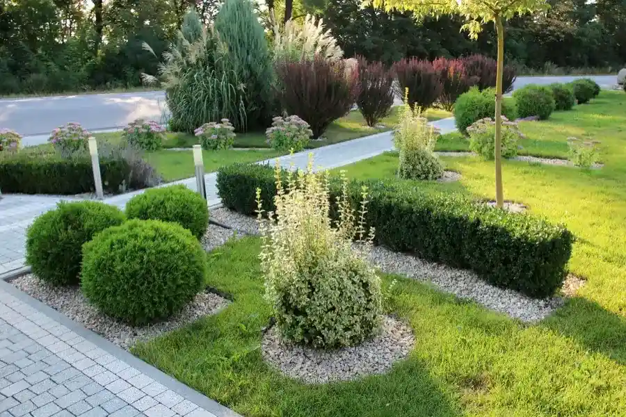 The Role Of Landscape Maintenance In Promoting Sustainability in Smiths Station AL